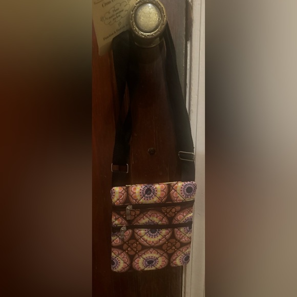 Olivia Moss, quilted cross body bag, three pockets new with tags 7 1/2”x6 1/2” - Picture 4 of 5